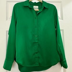 Emerald Green slim fit, silk button down top size 6